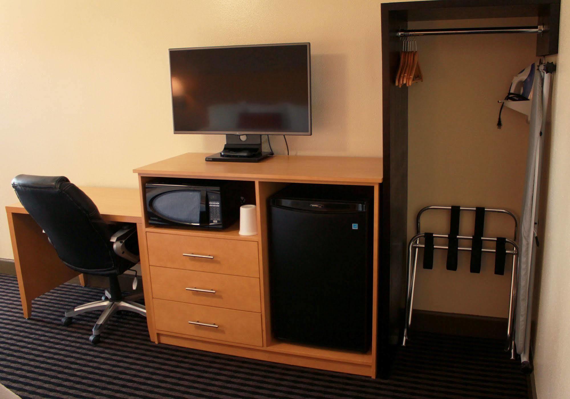 Travelodge By Wyndham Vallejo Luaran gambar
